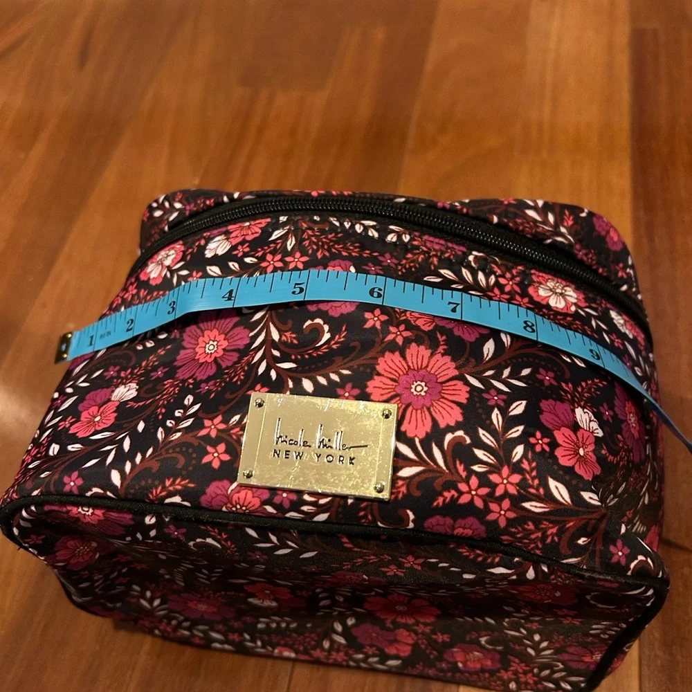 Nicole Miller Floral Cosmetic Bag - Black and Red - Picture 5 of 6